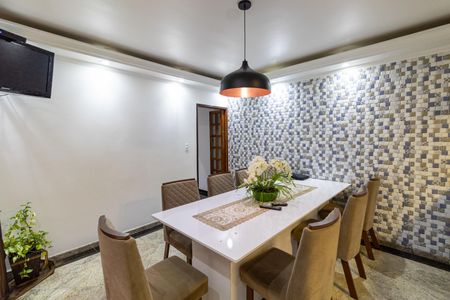 Casa para alugar com 240m², 3 quartos e 2 vagasCopa