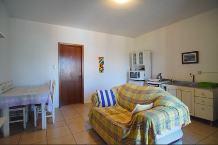 Sala/Cozinha de apartamento para alugar com 1 quarto, 60m² em Scharlau, São Leopoldo