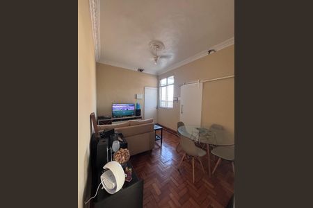 Sala de apartamento para alugar com 1 quarto, 50m² em Centro, Niterói