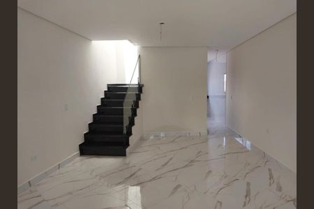Casa à venda com 185m², 3 quartos e 4 vagasFoto 02