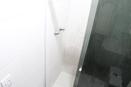 Apartamento para alugar com 60m², 2 quartos e sem vagaBanheiro