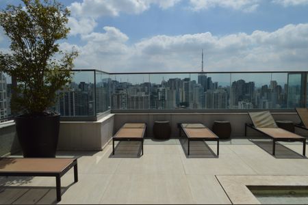 Apartamento à venda com 65m², 2 quartos e 1 vagaPiscina