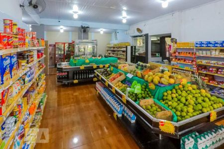 Apartamento à venda com 64m², 2 quartos e 1 vaga Apartamento à venda com 64m², 2 quartos e 1 vagaMercado