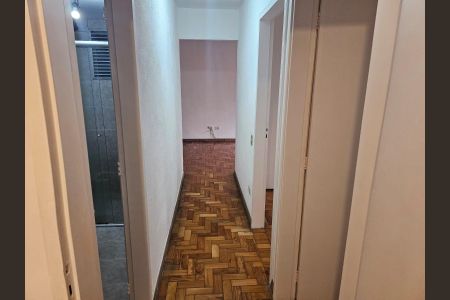 Apartamento à venda com 75m², 3 quartos e 2 vagas Apartamento à venda com 75m², 3 quartos e 2 vagasCorredor