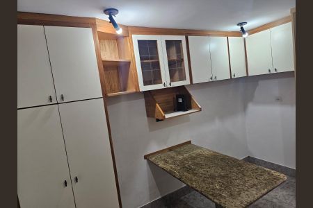 Apartamento à venda com 75m², 3 quartos e 2 vagas Apartamento à venda com 75m², 3 quartos e 2 vagasCozinha