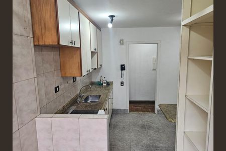 Apartamento à venda com 75m², 3 quartos e 2 vagas Apartamento à venda com 75m², 3 quartos e 2 vagasCozinha