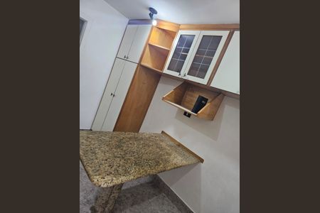 Apartamento à venda com 75m², 3 quartos e 2 vagas Apartamento à venda com 75m², 3 quartos e 2 vagasCozinha