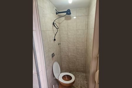 Apartamento à venda com 75m², 3 quartos e 2 vagas Apartamento à venda com 75m², 3 quartos e 2 vagasBanheiro de Serviço