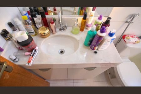 Casa à venda com 2147483650m², 2 quartos e 3 vagasBanheiro do Quarto 1