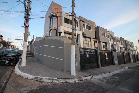 Casa à venda com 2147483650m², 2 quartos e 3 vagasFachada