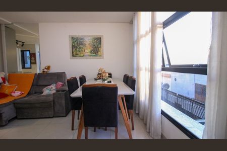 Sala de casa à venda com 2 quartos, 2147483647m² em Vila Antonieta, São Paulo