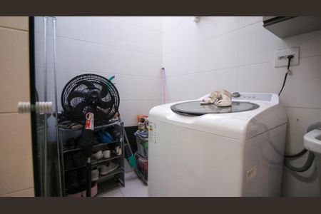 Casa à venda com 2147483650m², 2 quartos e 3 vagasÁrea de Serviço