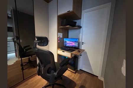 Quarto de apartamento à venda com 1 quarto, 31m² em Vila Tolstoi, São Paulo