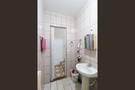 Casa à venda com 150m², 6 quartos e sem vagaBanheiro casa 3