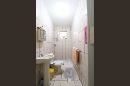 Casa à venda com 150m², 6 quartos e sem vagaBanheiro casa 3