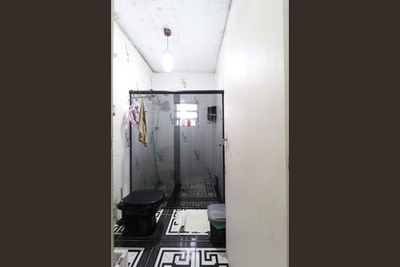 Casa à venda com 150m², 6 quartos e sem vagaBanheiro casa 2