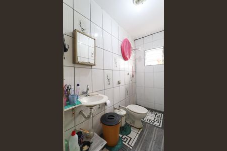 Casa à venda com 150m², 6 quartos e sem vagaBanheiro casa 1