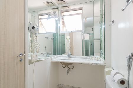 Studio à venda com 28m², 1 quarto e 1 vaga Studio à venda com 28m², 1 quarto e 1 vagaBanheiro da Suíte