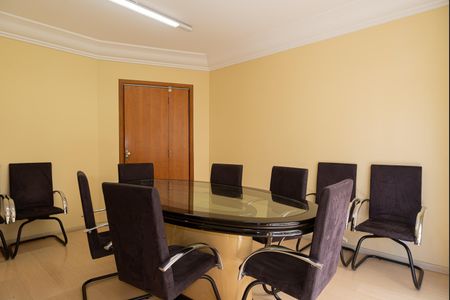 Studio à venda com 28m², 1 quarto e 1 vaga Studio à venda com 28m², 1 quarto e 1 vagaÁrea comum - Sala de reunião