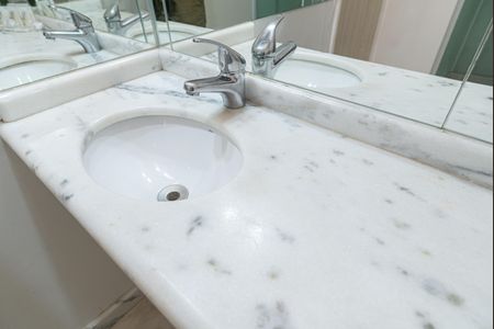 Studio à venda com 28m², 1 quarto e 1 vaga Studio à venda com 28m², 1 quarto e 1 vagaBanheiro da Suíte