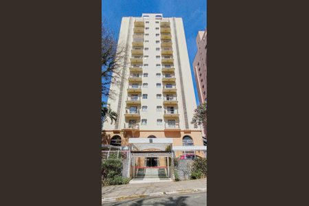 Studio à venda com 28m², 1 quarto e 1 vaga Studio à venda com 28m², 1 quarto e 1 vagaFachada