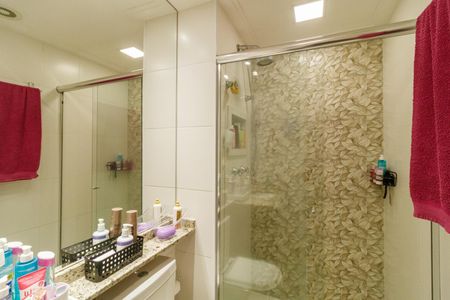 Apartamento para alugar com 69m², 2 quartos e 1 vaga Apartamento para alugar com 69m², 2 quartos e 1 vagaBanheiro da Suíte