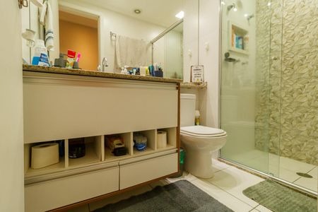 Apartamento para alugar com 69m², 2 quartos e 1 vaga Apartamento para alugar com 69m², 2 quartos e 1 vagaBanheiro