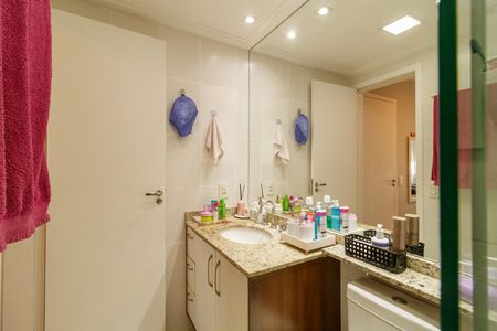 Apartamento para alugar com 69m², 2 quartos e 1 vaga Apartamento para alugar com 69m², 2 quartos e 1 vagaBanheiro da Suíte