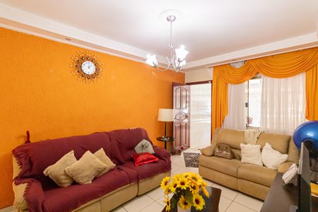 Casa à venda com 94m², 2 quartos e 1 vagaSala