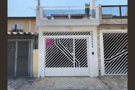 Casa à venda com 94m², 2 quartos e 1 vagaFachada