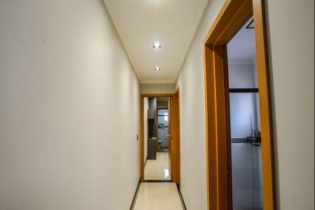 Apartamento à venda com 120m², 2 quartos e 2 vagas Apartamento à venda com 120m², 2 quartos e 2 vagasCorredor