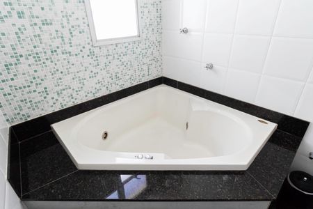 Apartamento à venda com 160m², 4 quartos e 2 vagasCobertura - Banheiro social 2