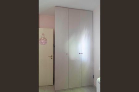 Apartamento à venda com 160m², 4 quartos e 2 vagasQuarto 2