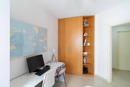 Apartamento à venda com 160m², 4 quartos e 2 vagasQuarto 1