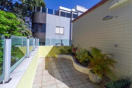 Apartamento à venda com 160m², 4 quartos e 2 vagasCobertura