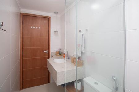 Apartamento à venda com 70m², 2 quartos e 1 vagaBanheiro Social