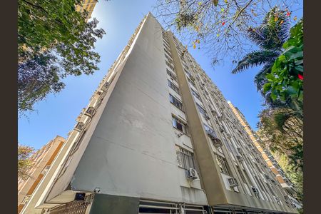 Apartamento à venda com 70m², 2 quartos e 1 vagaFachada