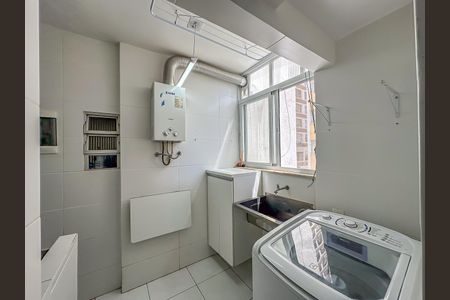 Apartamento à venda com 70m², 2 quartos e 1 vagaÁrea de Serviço