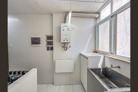 Apartamento à venda com 70m², 2 quartos e 1 vagaÁrea de Serviço