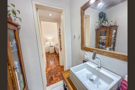 Apartamento à venda com 70m², 2 quartos e 1 vagaBanheiro Social