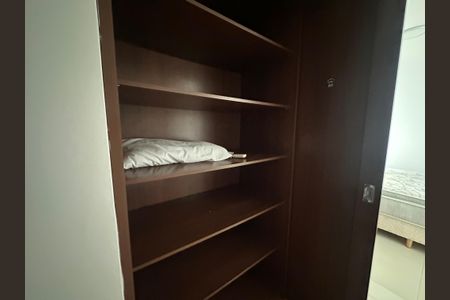 Apartamento para alugar com 58m², 1 quarto e 1 vaga Apartamento para alugar com 58m², 1 quarto e 1 vagaCloset da suíte