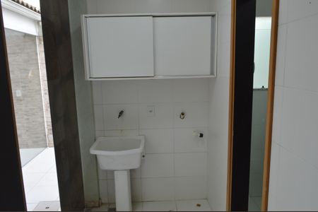 Casa de condomínio à venda com 188m², 4 quartos e 3 vagasÁrea de Serviço