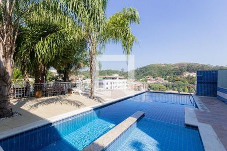 Casa de condomínio à venda com 188m², 4 quartos e 3 vagasÁrea comum - Piscina