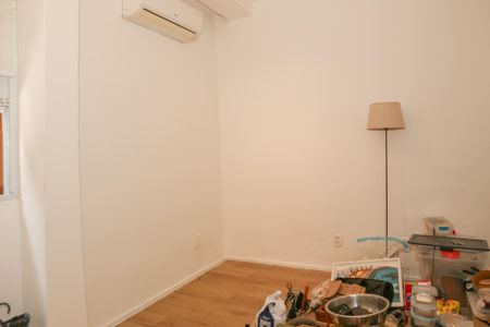 Casa à venda com 90m², 3 quartos e sem vagaQuarto de baixo