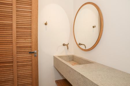 Casa à venda com 90m², 3 quartos e sem vagaLavabo