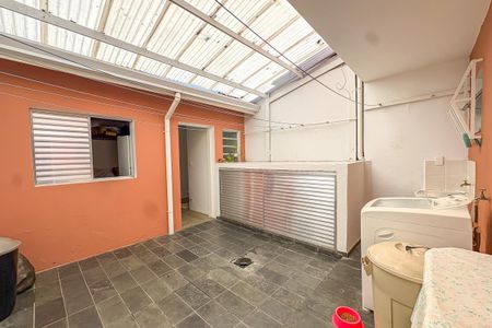 Casa à venda com 184m², 3 quartos e 2 vagasÁrea de Serviço