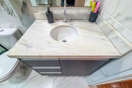 Casa à venda com 184m², 3 quartos e 2 vagasBanheiro Social