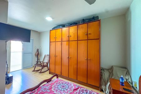 Casa à venda com 184m², 3 quartos e 2 vagasQuarto 3