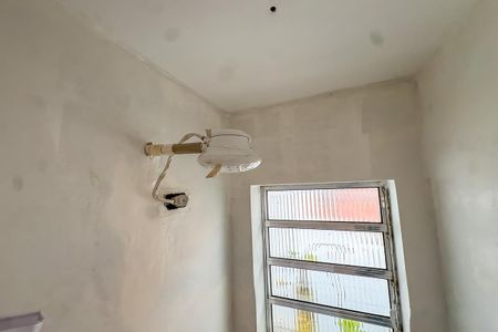 Casa à venda com 184m², 3 quartos e 2 vagasBanheiro de serviço