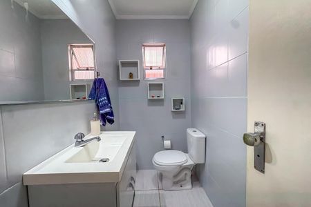 Casa à venda com 184m², 3 quartos e 2 vagasLavabo